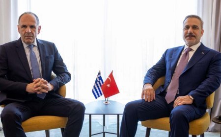 Dışişleri Bakanı Hakan Fidan, Sofya'da Yunanistan Dışişleri Bakanı Yerapetritis ile görüştü