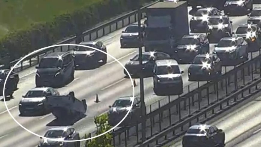 TEM'de araç takla attı! Trafikte yoğunluk oluştu