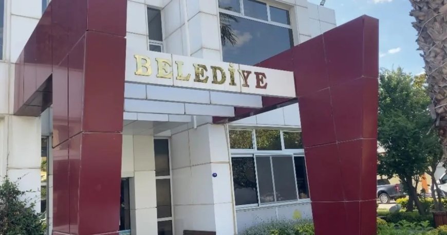 Seferihisar Belediyesi'ne operasyon. Başkan Yardımcısı dahil 5 tutuklama