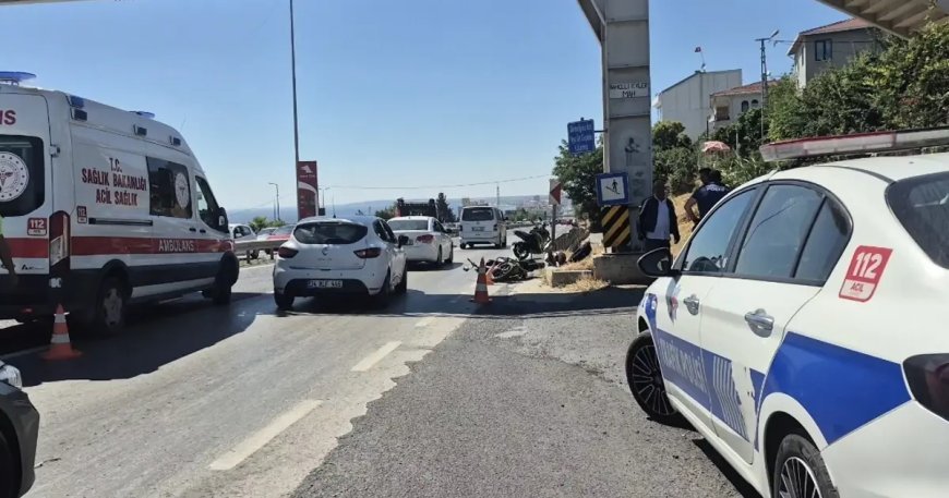 Büyükçekmece'de otomobille çarpışan motosikletin sürücüsü öldü
